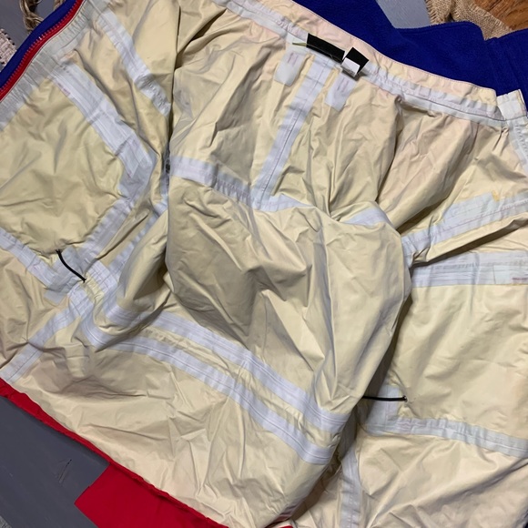 Patagonia Outdoor Jacket - Picture 7 of 7